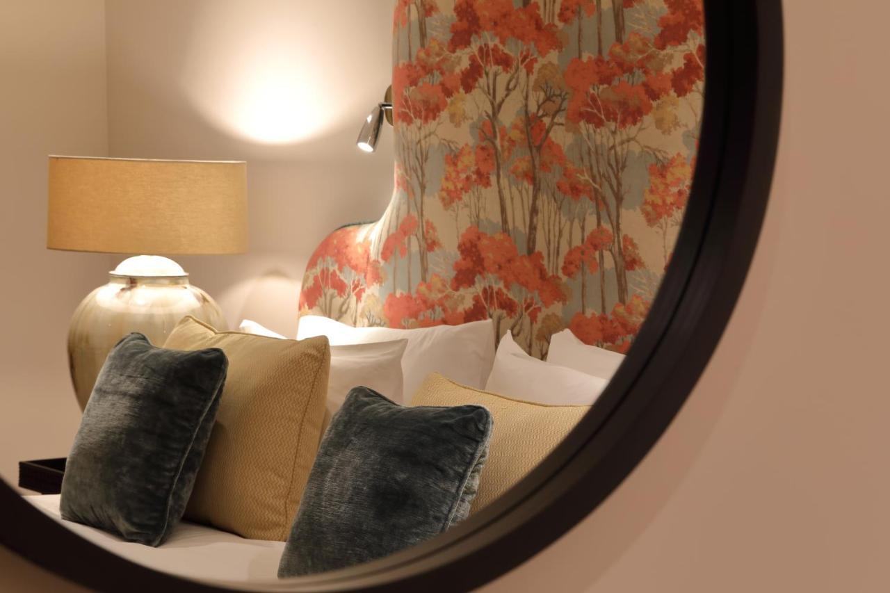 The Harcourt Arms Hotel Stanton Harcourt ภายนอก รูปภาพ